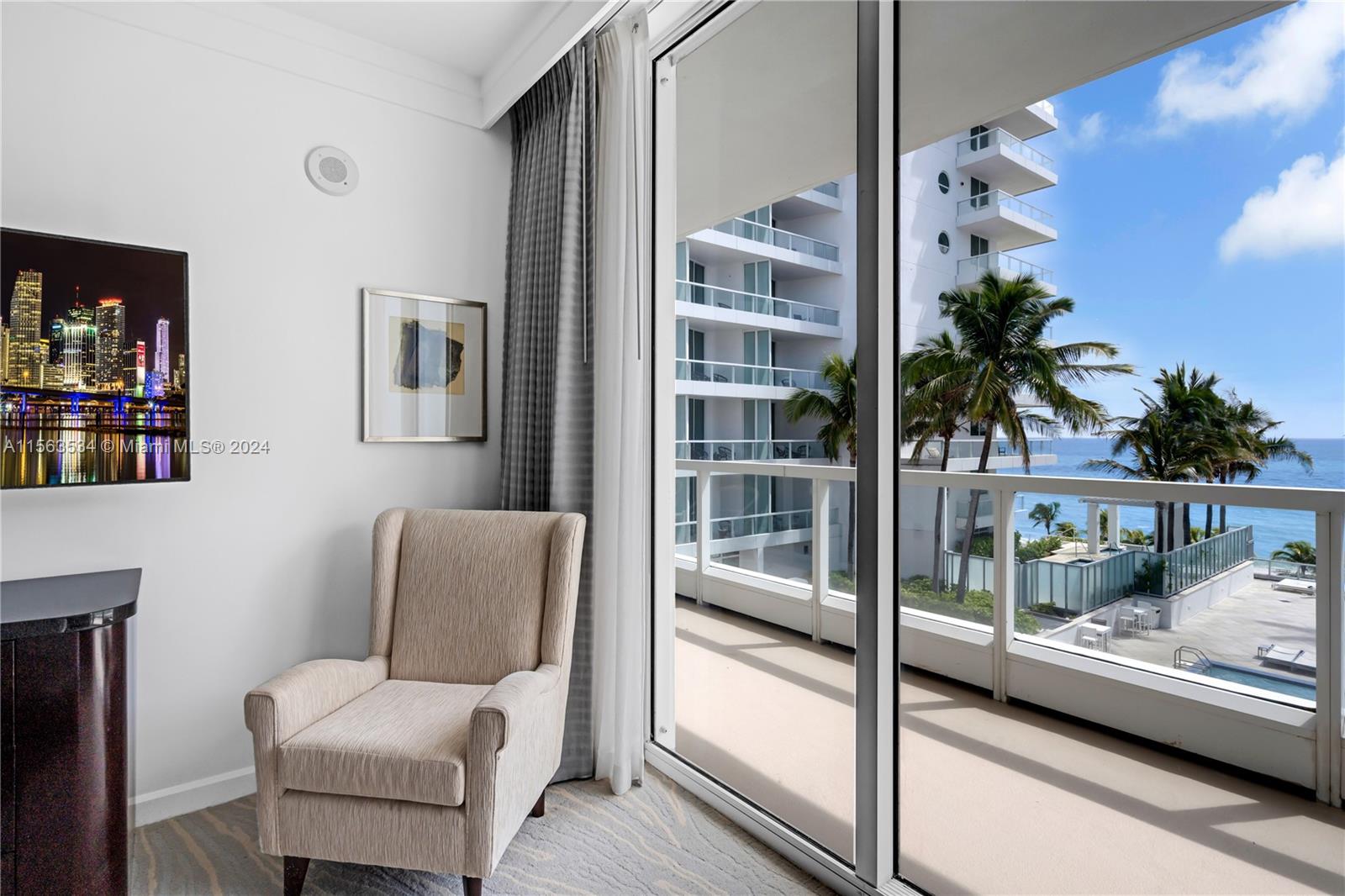FONTAINEBLEAU III OCEAN C - Residential