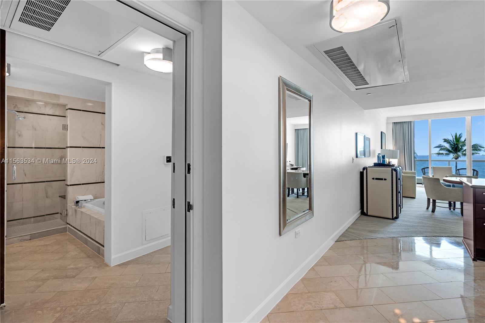 FONTAINEBLEAU III OCEAN C - Residential