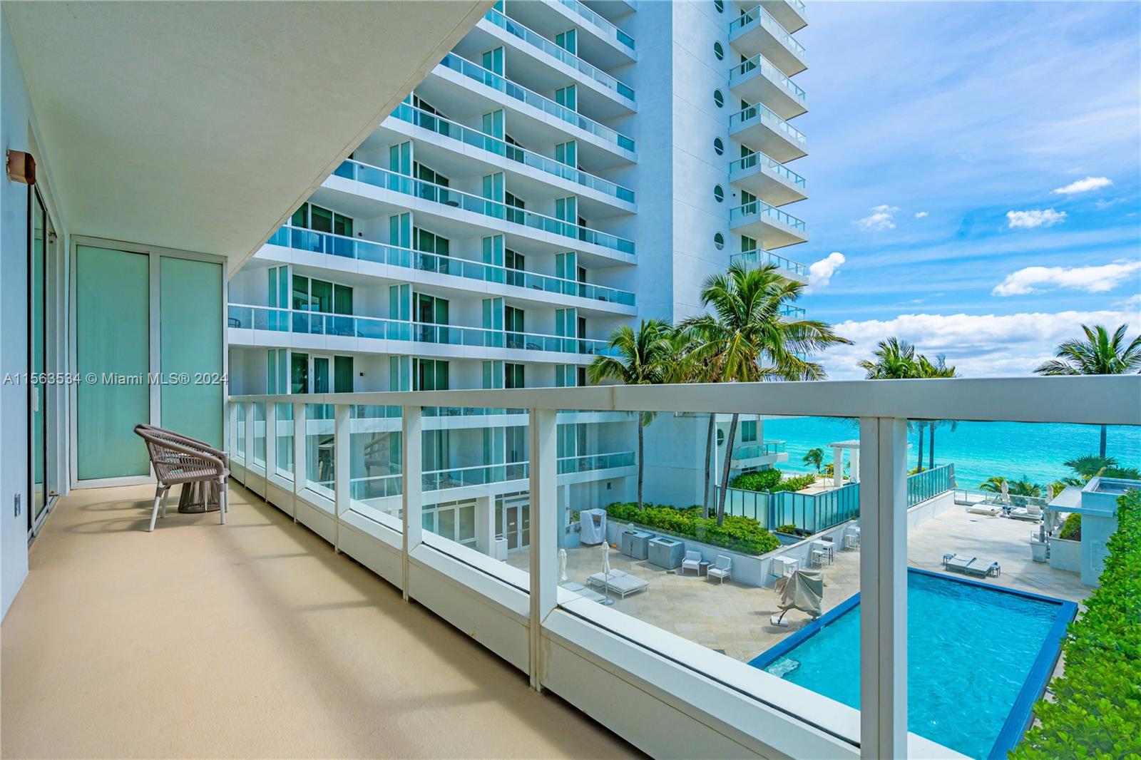 FONTAINEBLEAU III OCEAN C - Residential