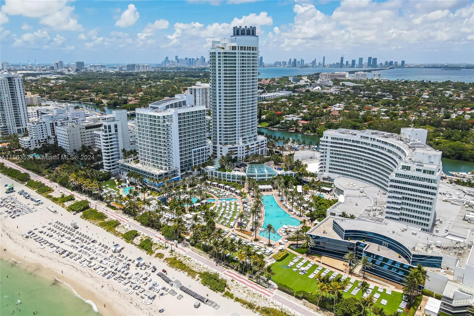 FONTAINEBLEAU III OCEAN C - Residential