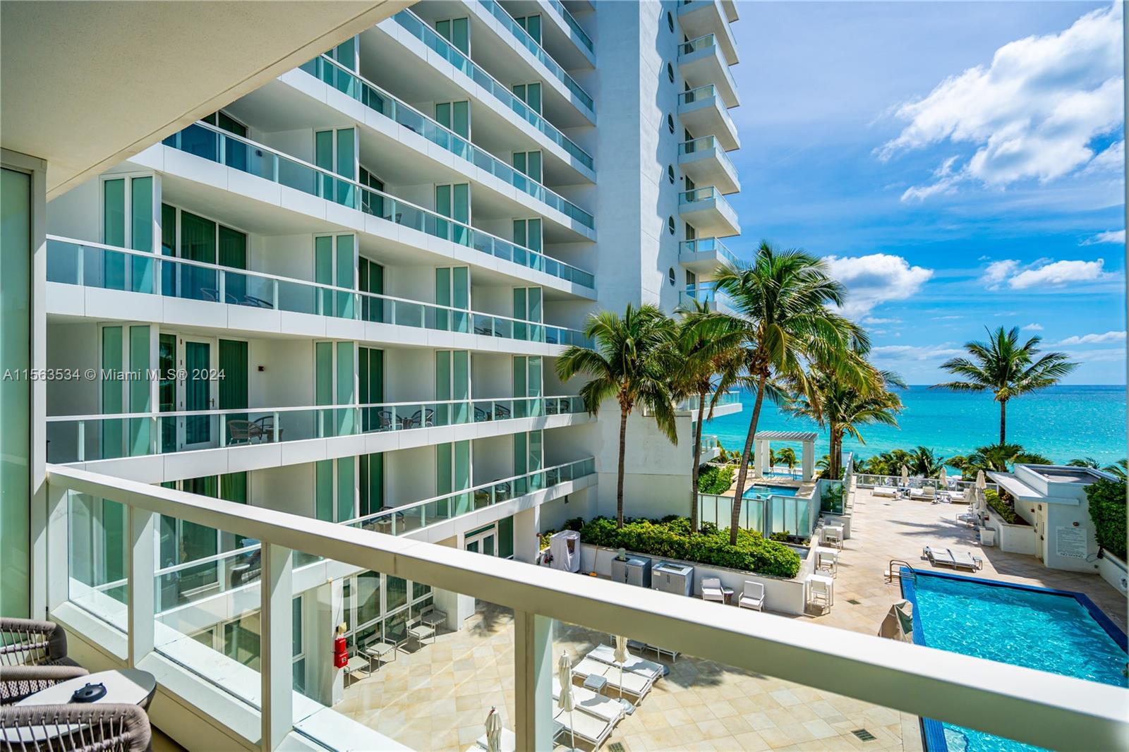 FONTAINEBLEAU III OCEAN C - Residential