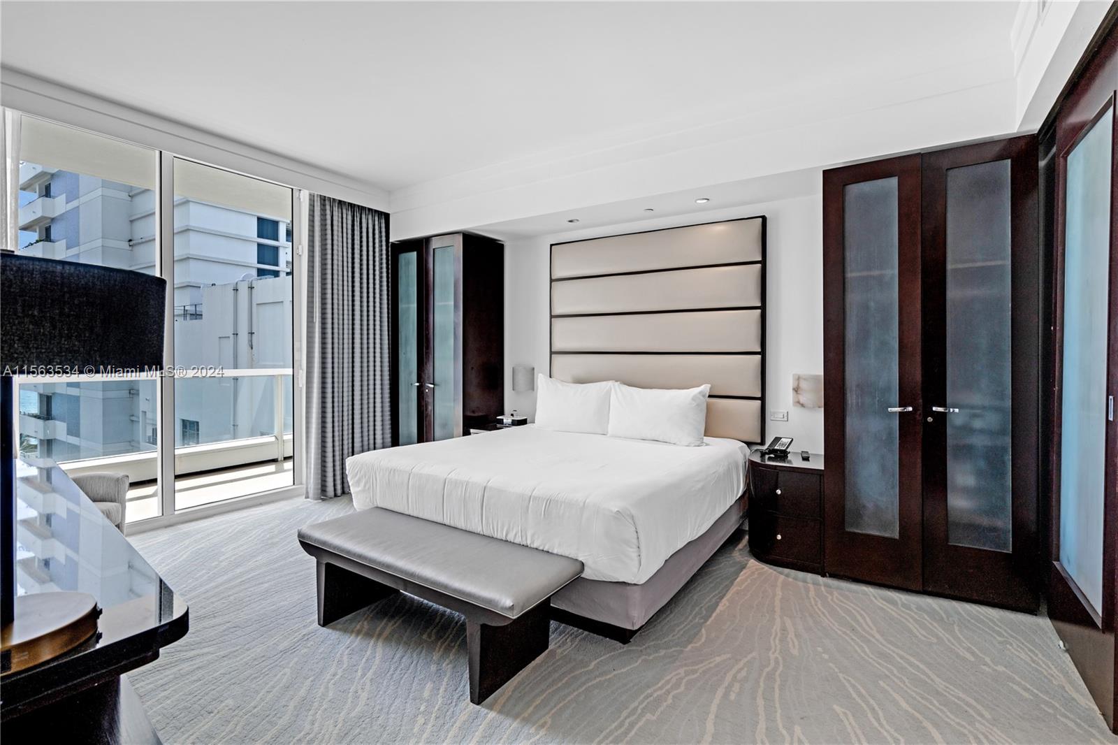 FONTAINEBLEAU III OCEAN C - Residential