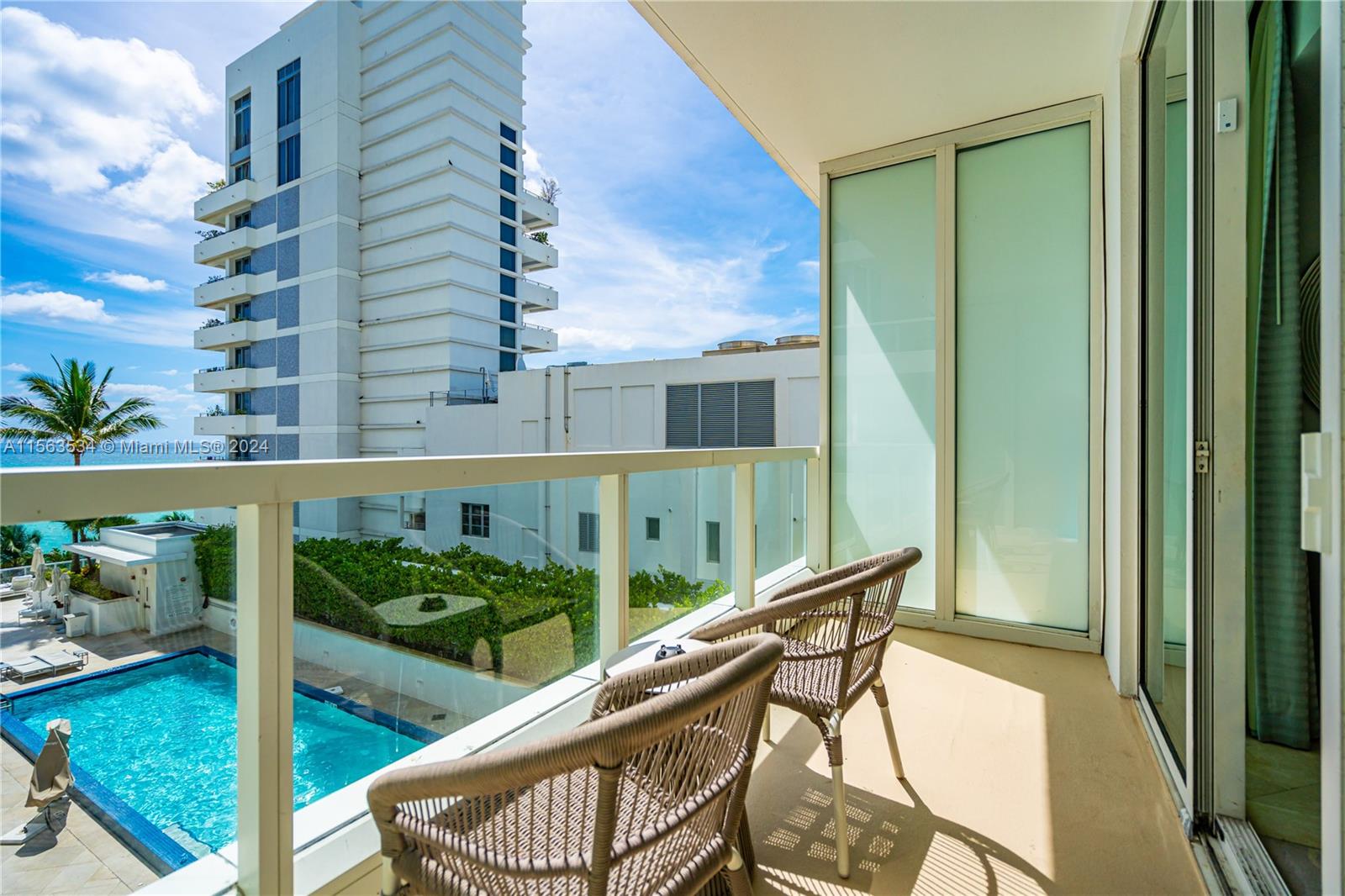 FONTAINEBLEAU III OCEAN C - Residential