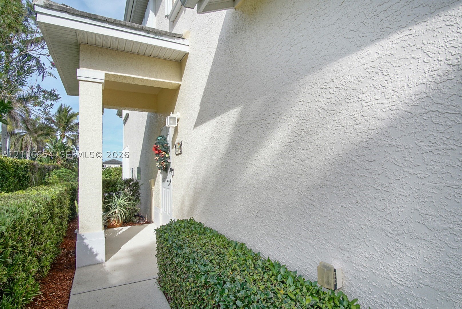 906 Southstar Dr 903