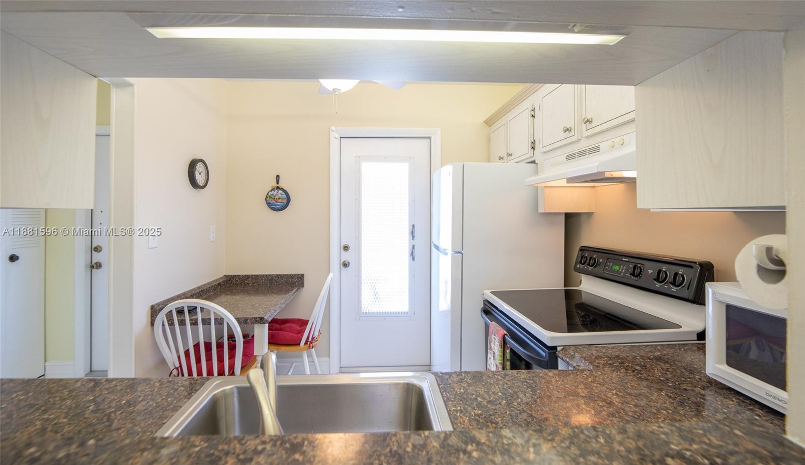 CLOVER GARDENS CONDO - Residential