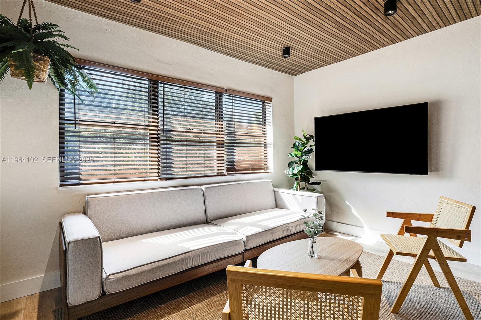 1275 Marseille Dr 42