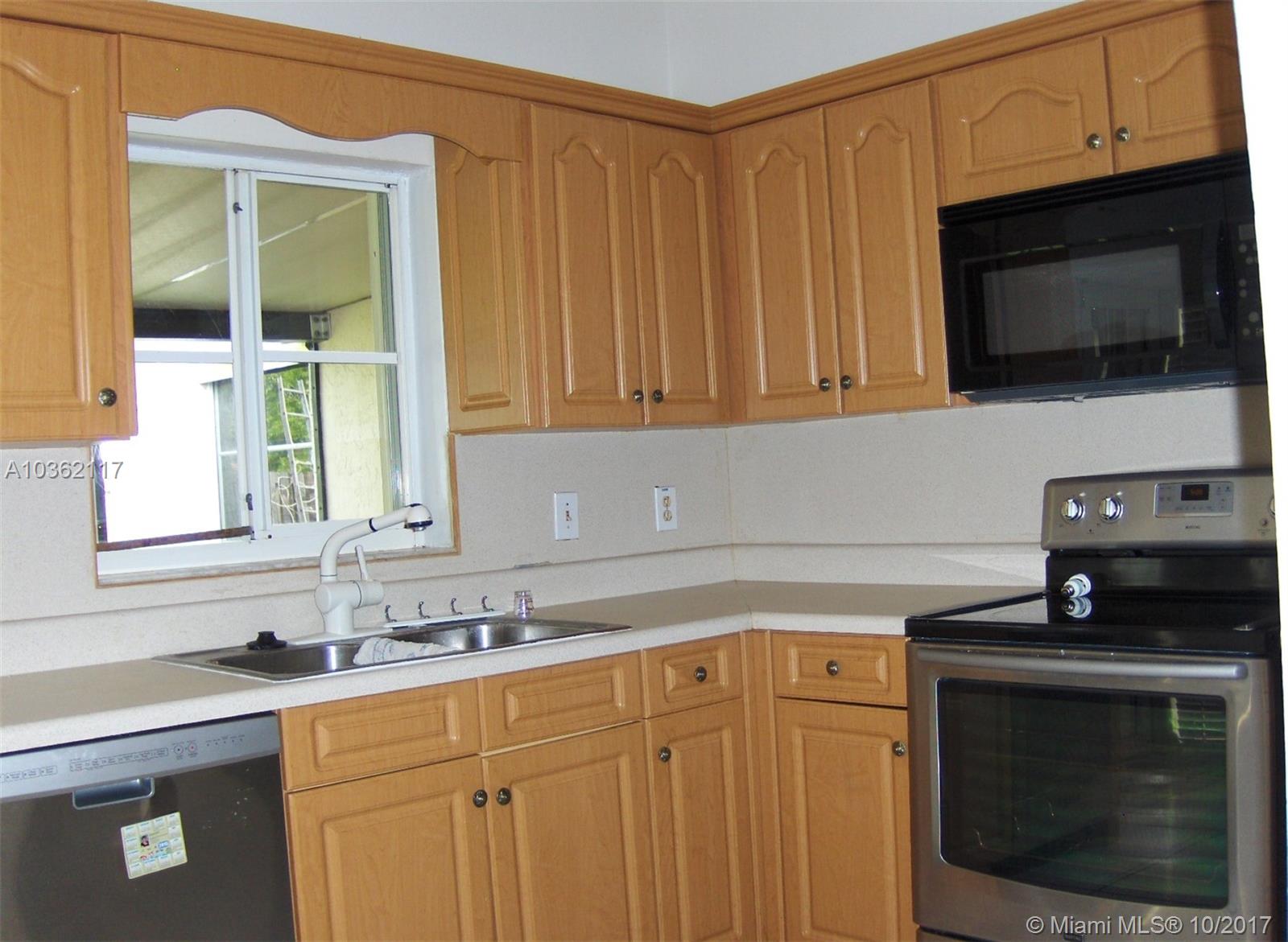 SUNFISH AT THE HAMMOCKS - Residential Lease