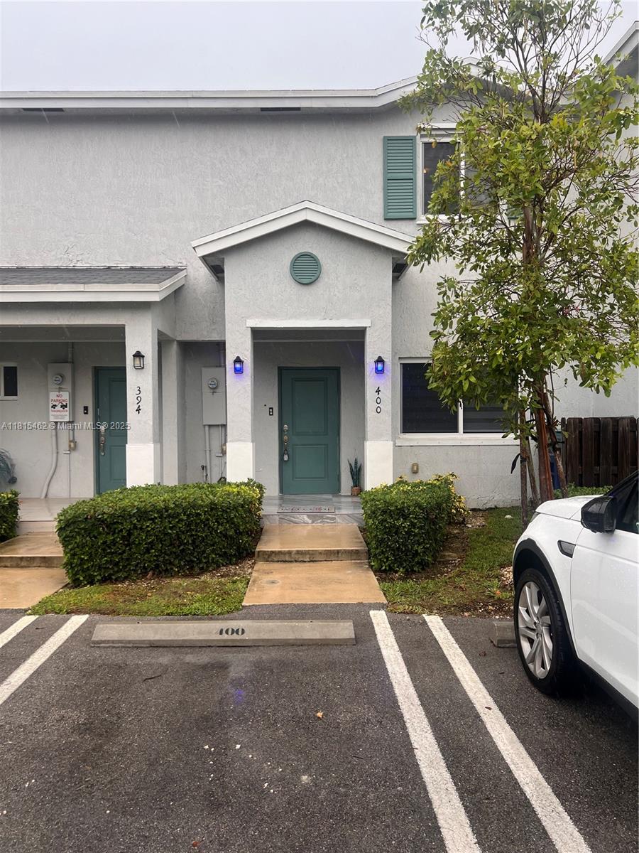 BEST PRICE OF THE COMMUNITY"Amaizing townhouse with upgraded floors and kitchen ,extended patio space facing the community park,extra storage .