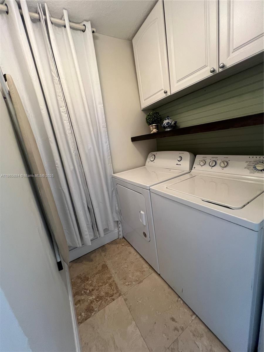 EASTPOINTE COUNTRY CLUB 7 - Residential Lease