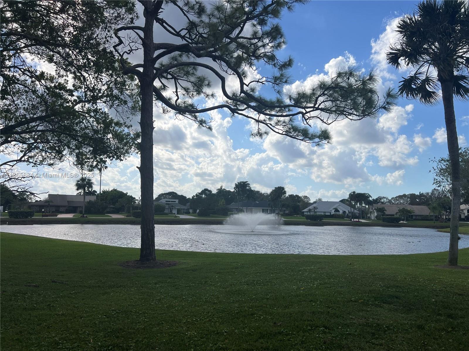 EASTPOINTE COUNTRY CLUB 7 - Residential Lease
