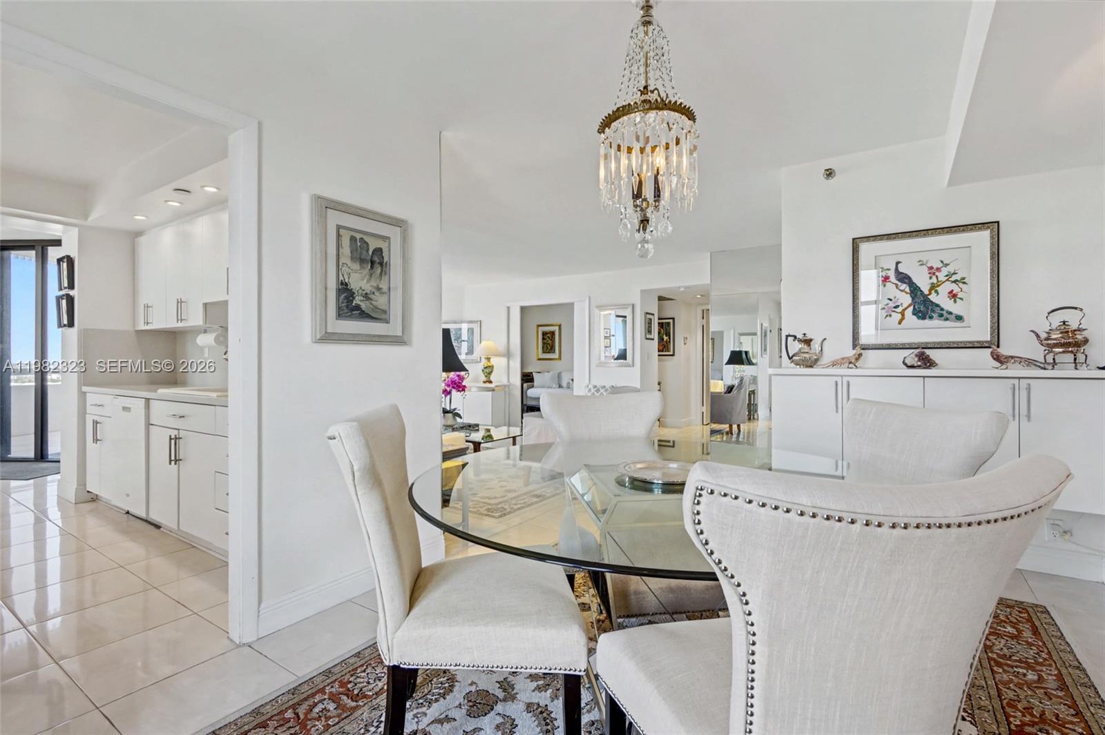 TOWERS OF QUAYSIDE CONDO - Residential