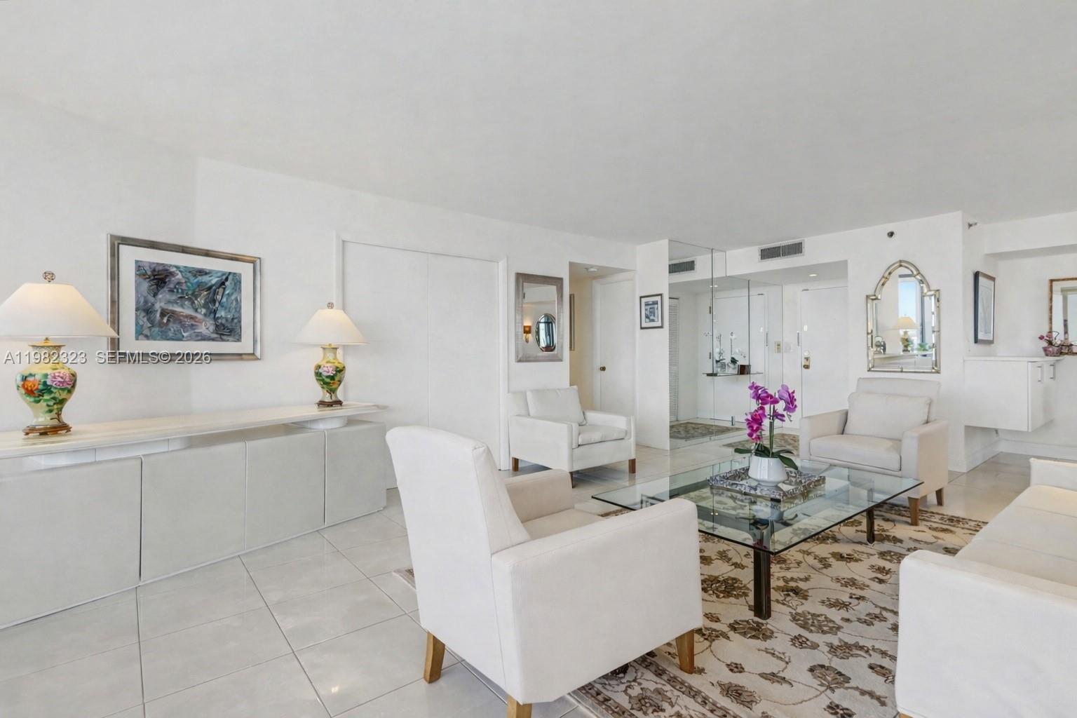 TOWERS OF QUAYSIDE CONDO - Residential