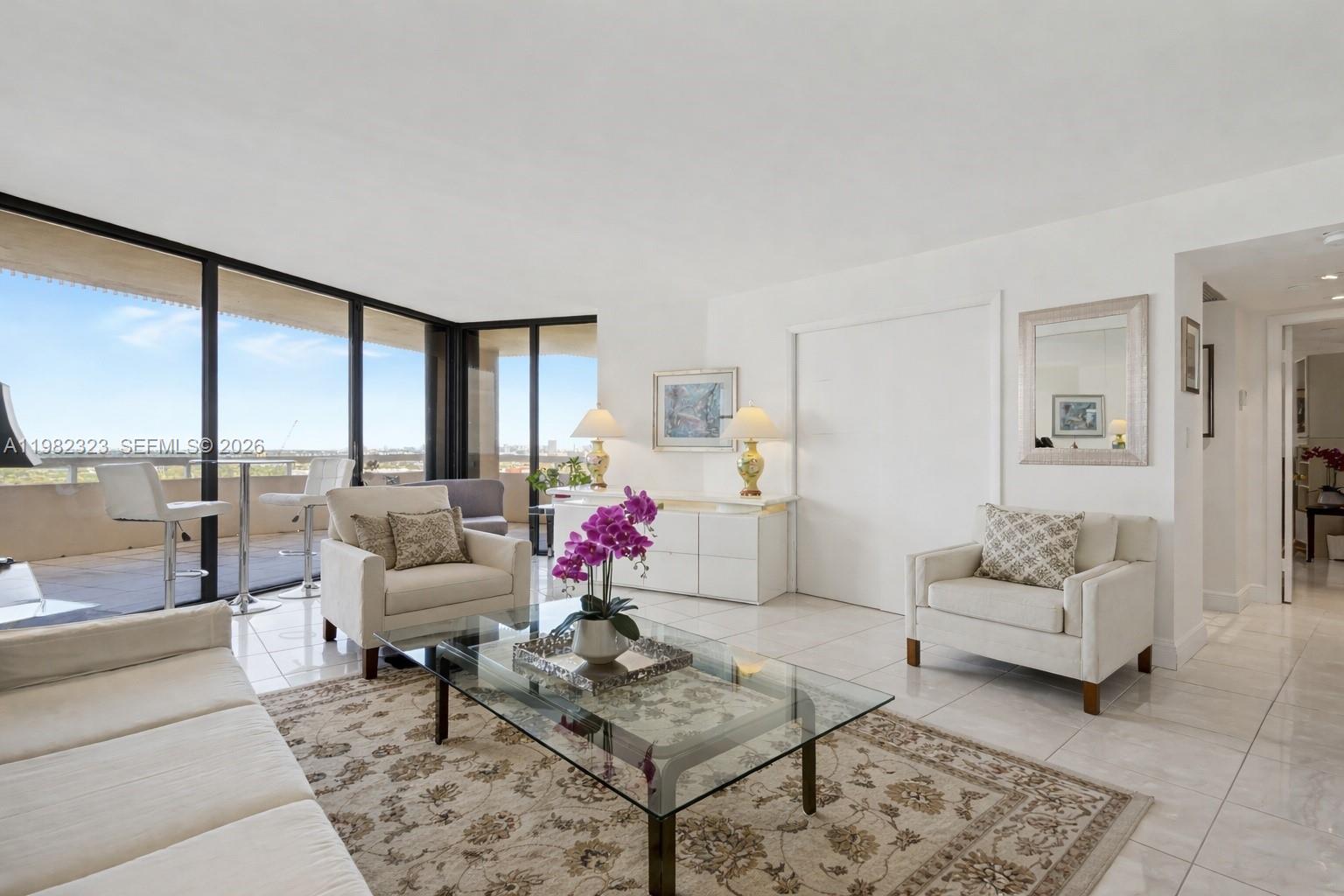 TOWERS OF QUAYSIDE CONDO - Residential