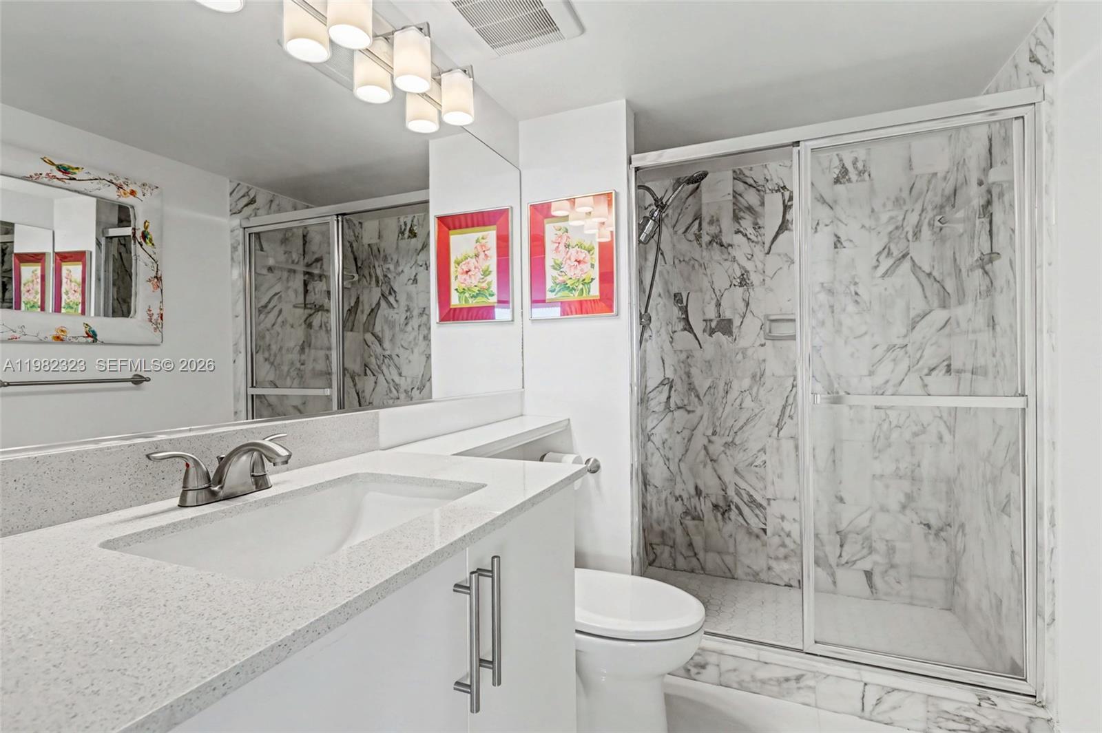 TOWERS OF QUAYSIDE CONDO - Residential