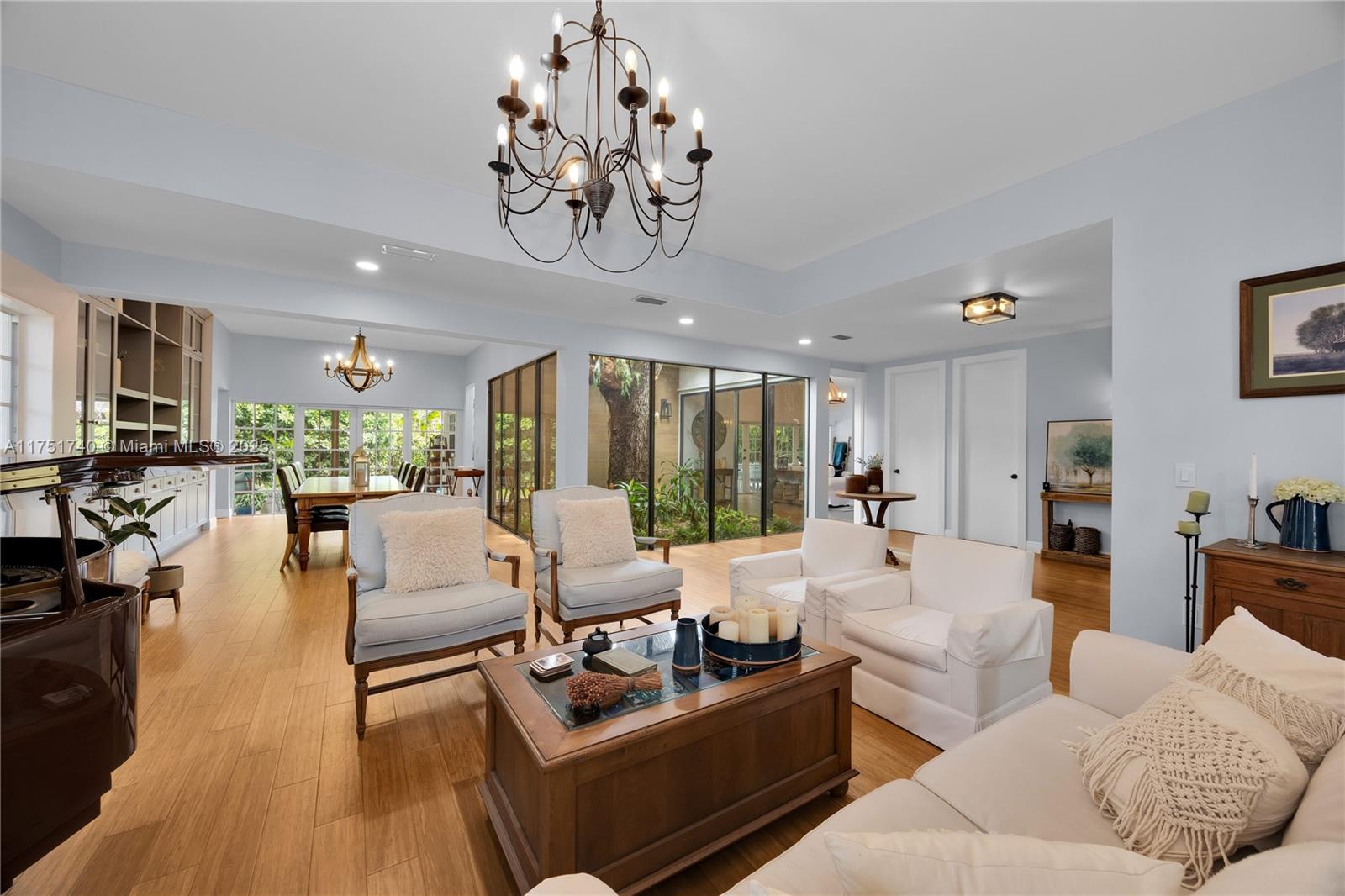 RIVIERA HOMES - Residential