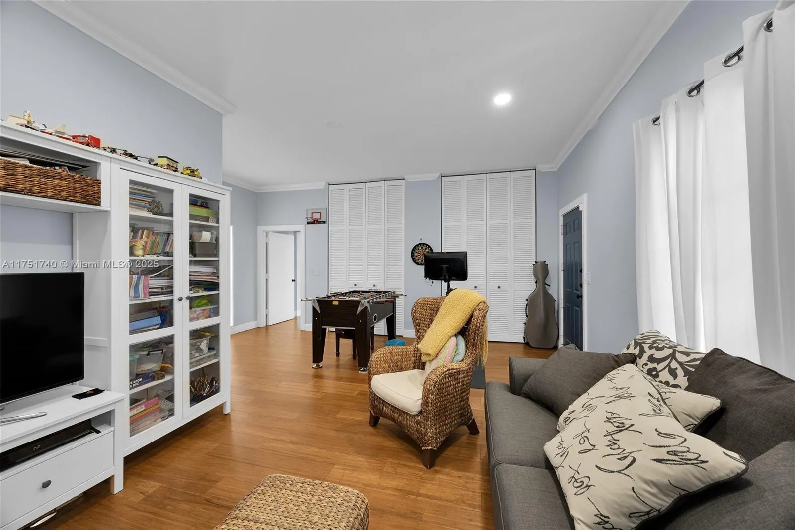 Palmetto Bay, Florida 33158, United States, 4 Bedrooms Bedrooms, ,5 BathroomsBathrooms,Residential,Active,76671