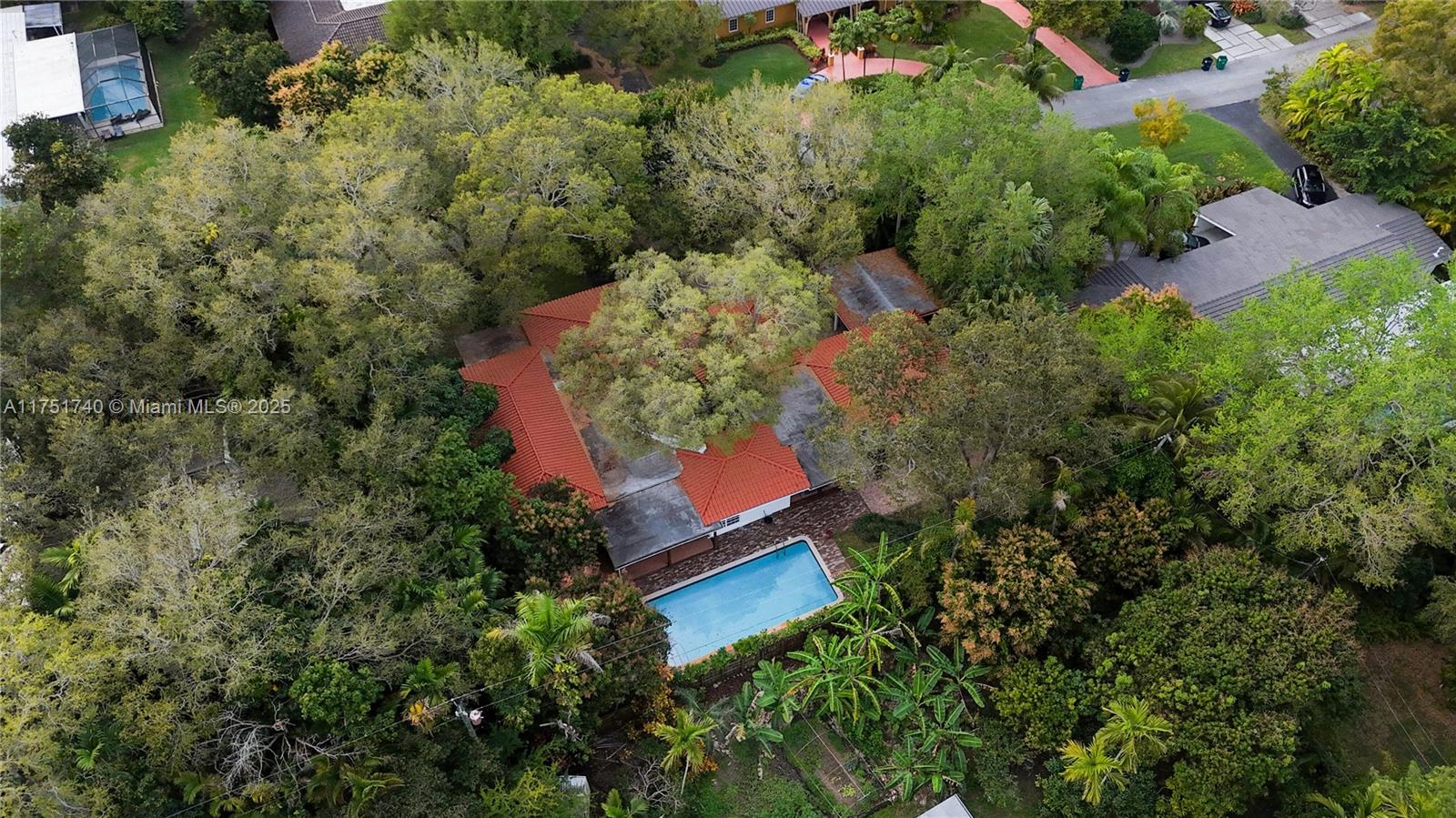 RIVIERA HOMES - Residential