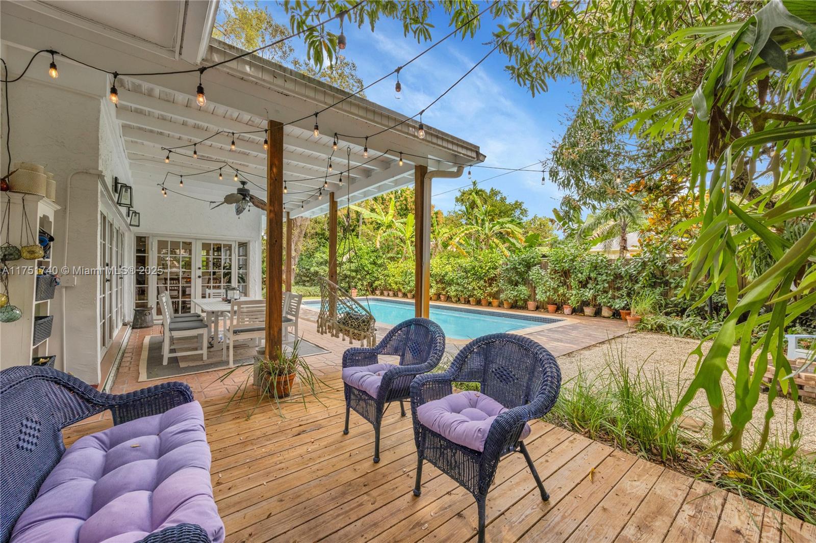 RIVIERA HOMES - Residential