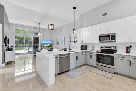 19700 DINNER KEY DR — listing photo 8