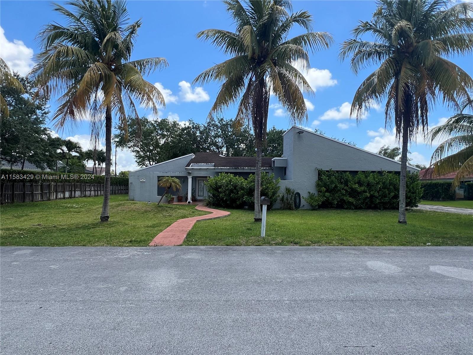 Property for Sale at 7621 Sw 89th Ct Ct, Miami, Broward County, Florida - Bedrooms: 4 
Bathrooms: 2  - $1,050,000