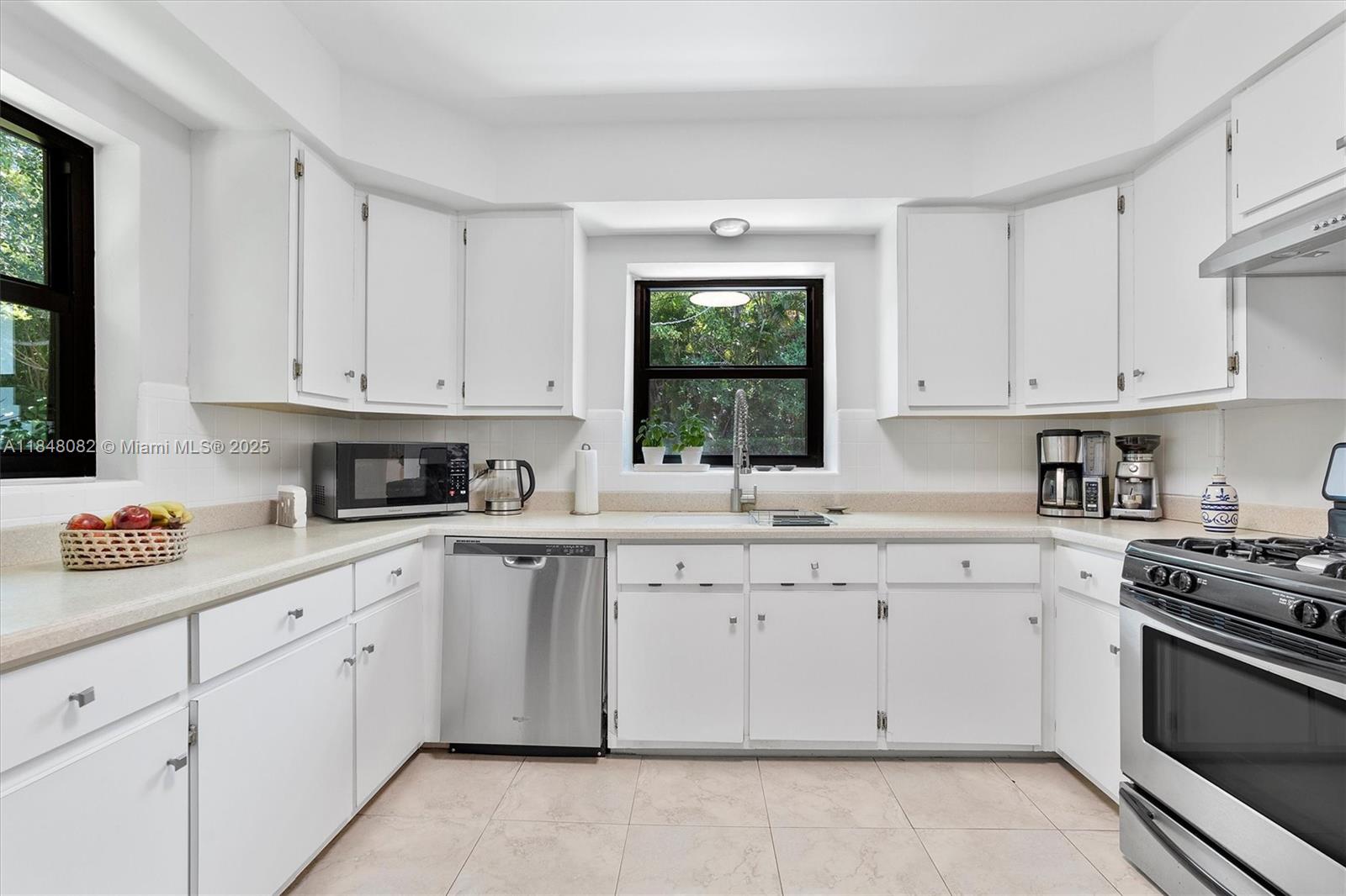 FIRST ADDN TO PASADENA PA - Residential