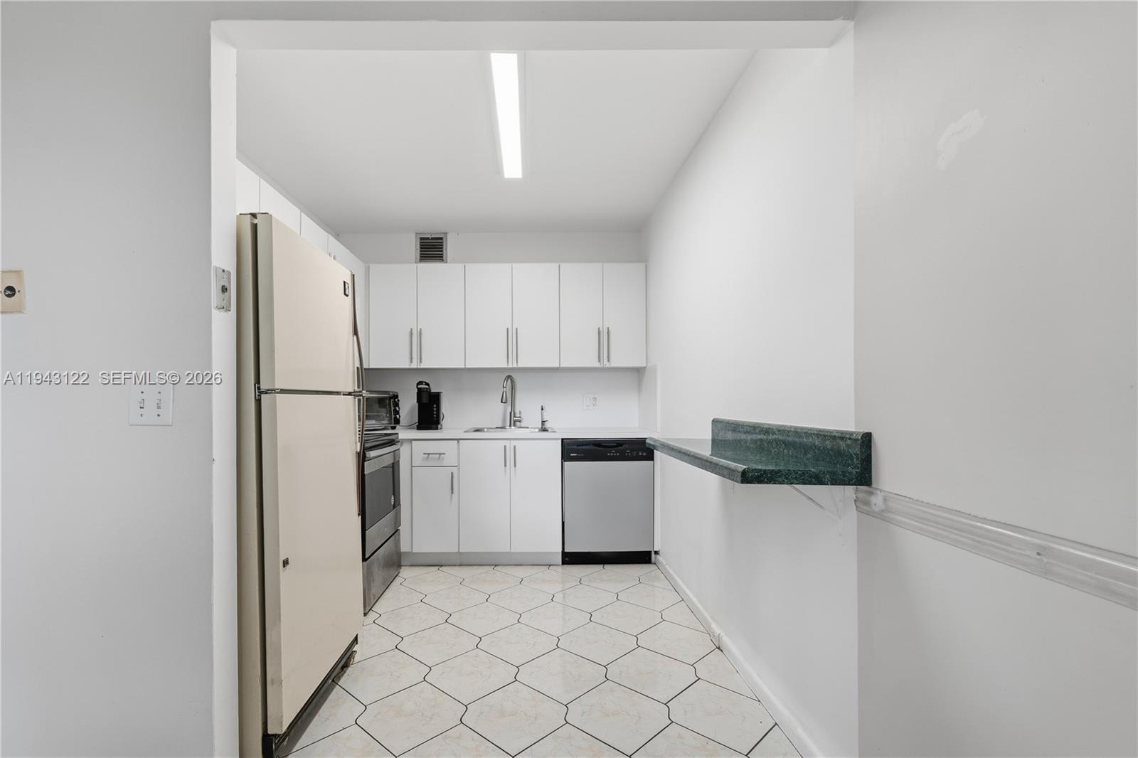 NEW HAMPTON AT CENTURY VI - Residential