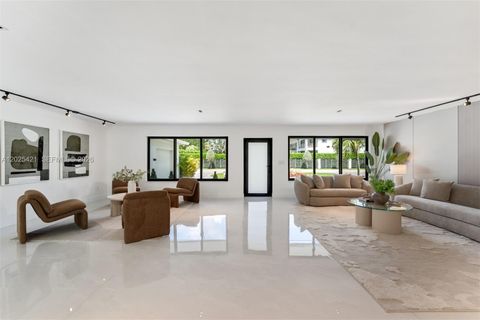 Tiny photo for 10825 SW 80th Ave, Miami, FL 33156 (MLS # A12025421)