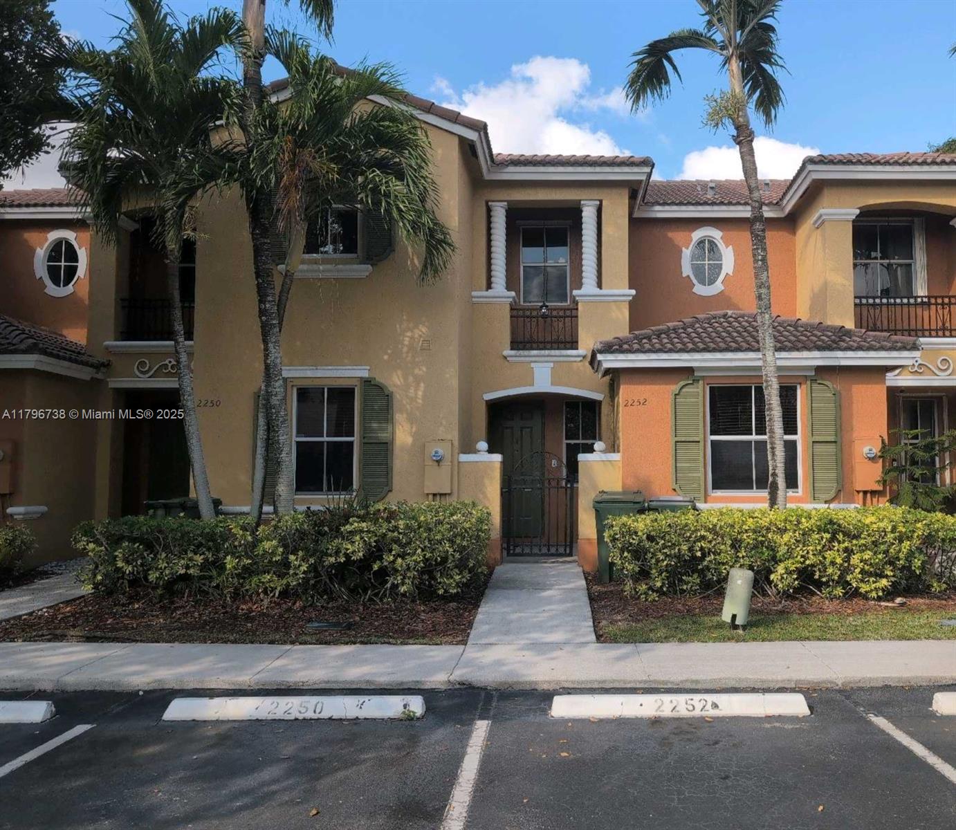 Property for Sale at 2252 Ne 42nd Cir, Homestead, Miami-Dade County, Florida - Bedrooms: 3 
Bathrooms: 3  - $383,000