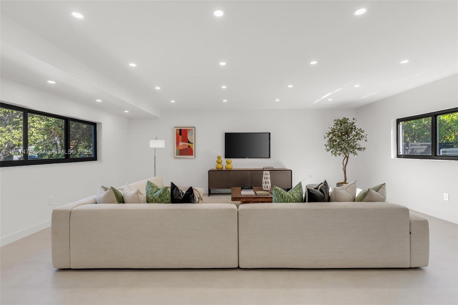 NAUTILUS EXTENSION 2ND - Residential