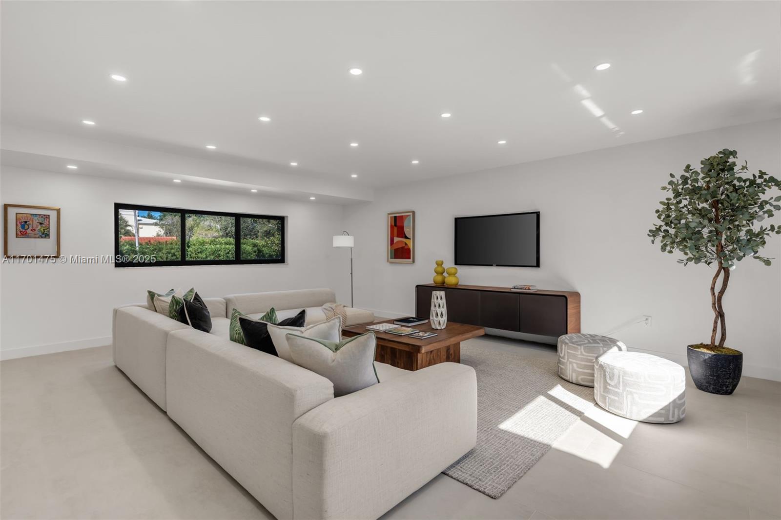NAUTILUS EXTENSION 2ND - Residential