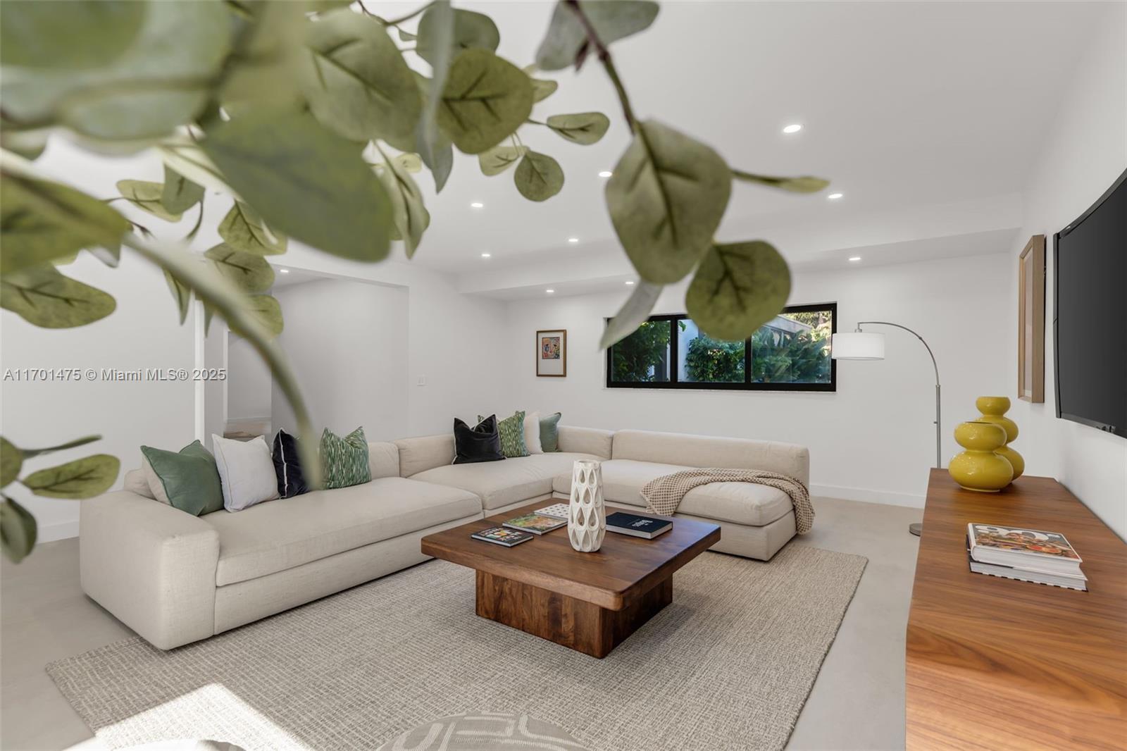 NAUTILUS EXTENSION 2ND - Residential