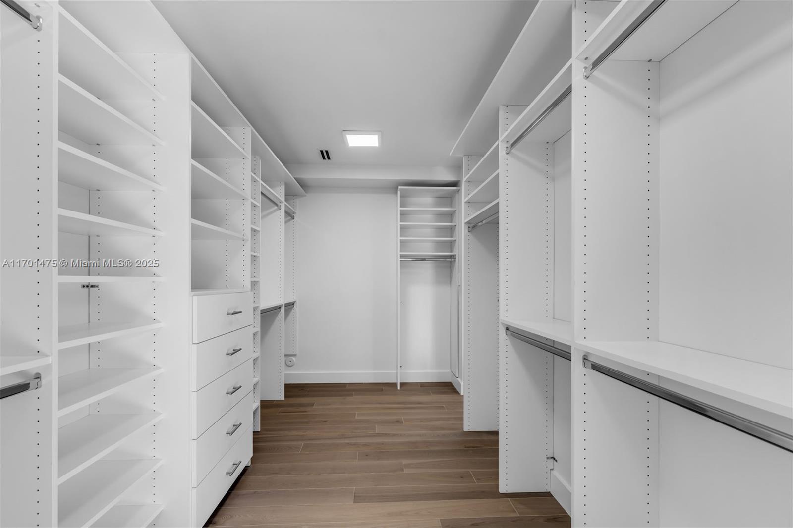 NAUTILUS EXTENSION 2ND - Residential