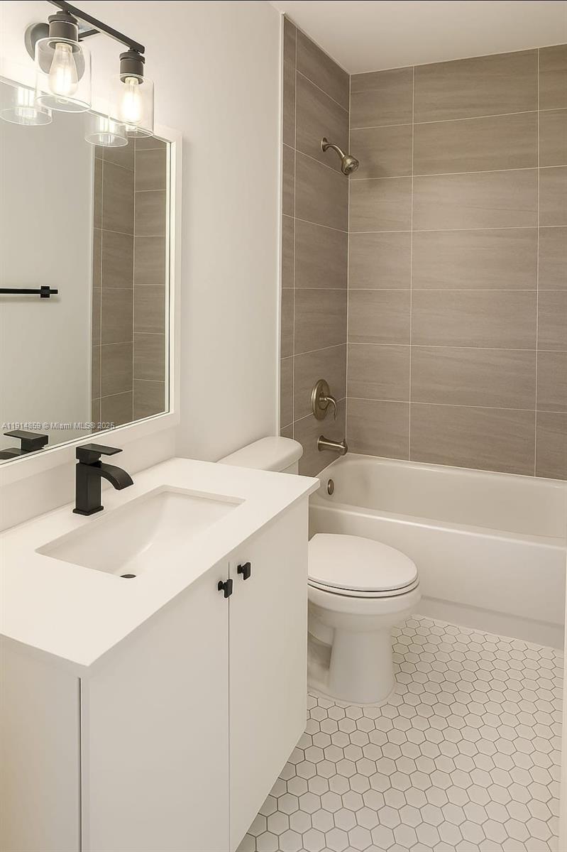 CEDARS WOODS HOMES CONDO - Residential Lease