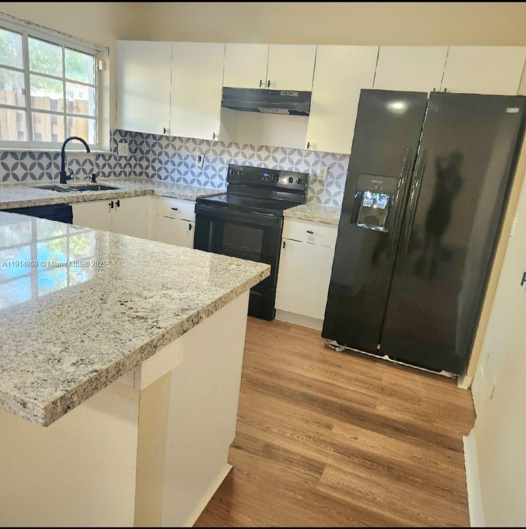 CEDARS WOODS HOMES CONDO - Residential Lease