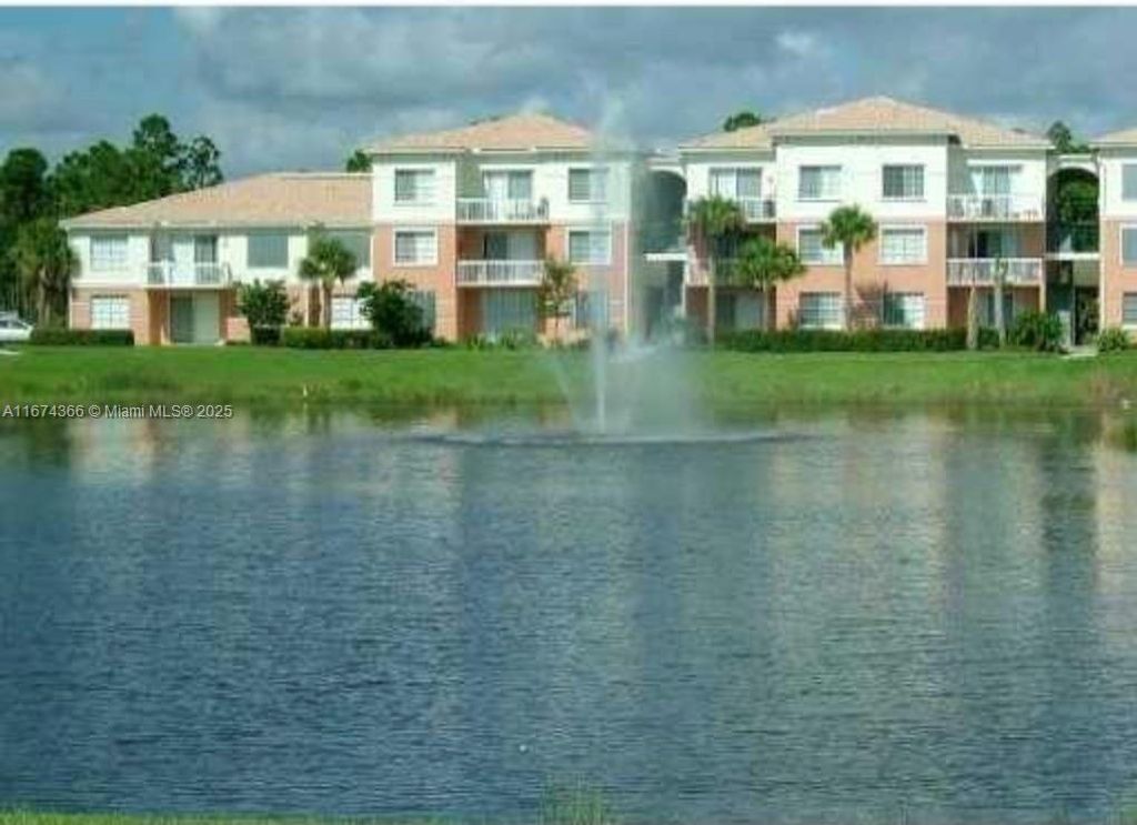 Photo of 8208 Myrtlewood Cir W #8208, Palm Beach Gardens, FL 33418 (MLS # A11674366)