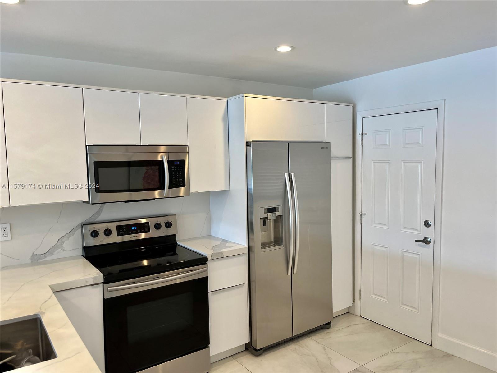 SEVENTH HORIZONS CONDO - Residential