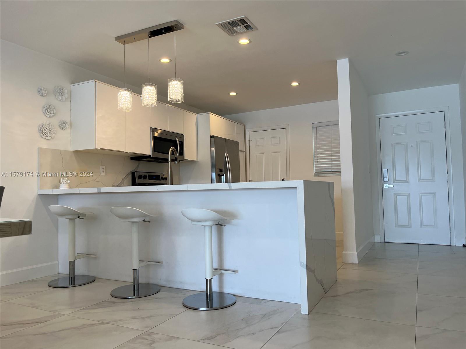 SEVENTH HORIZONS CONDO - Residential