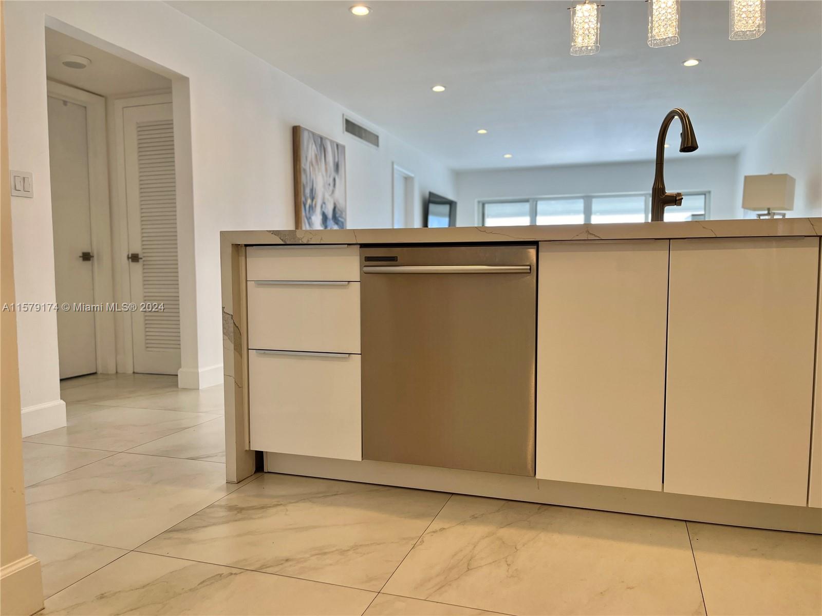 SEVENTH HORIZONS CONDO - Residential