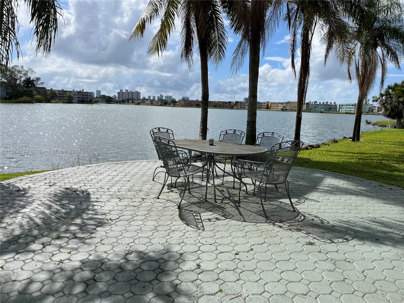 SEVENTH HORIZONS CONDO - Residential