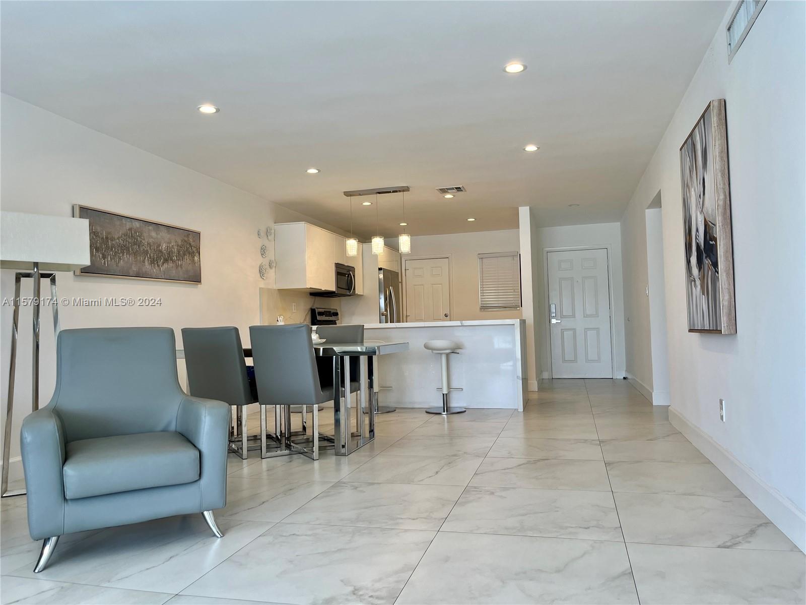 SEVENTH HORIZONS CONDO - Residential