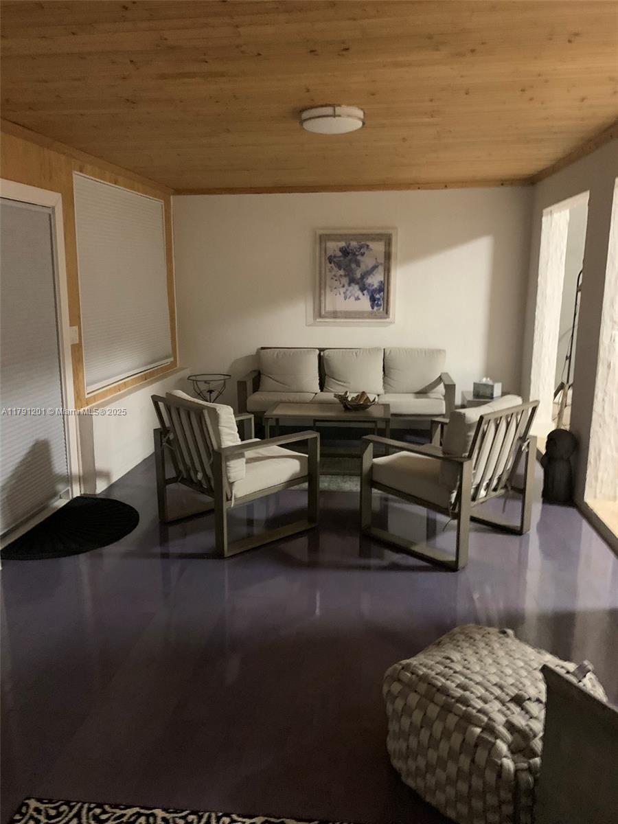 J F WOOTEN'S SUBDIVISION - Residential Lease