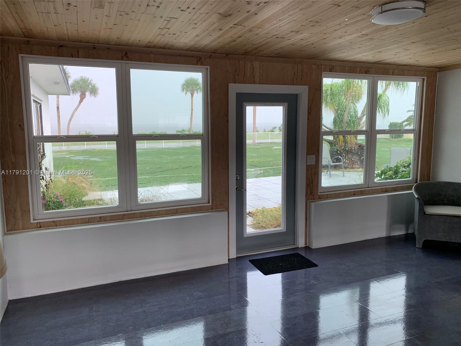 J F WOOTEN'S SUBDIVISION - Residential Lease