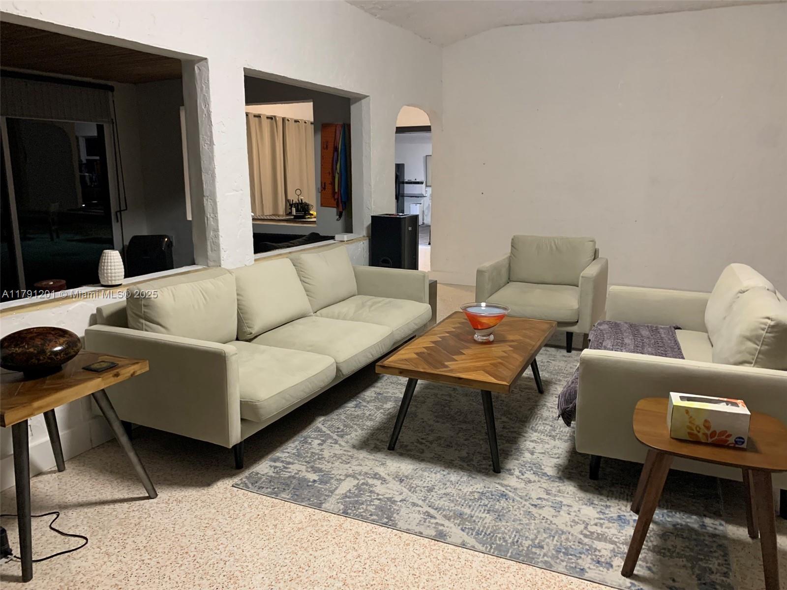 J F WOOTEN'S SUBDIVISION - Residential Lease