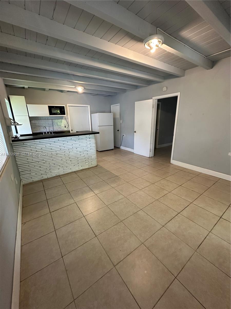 TRAILER CITY - Residential