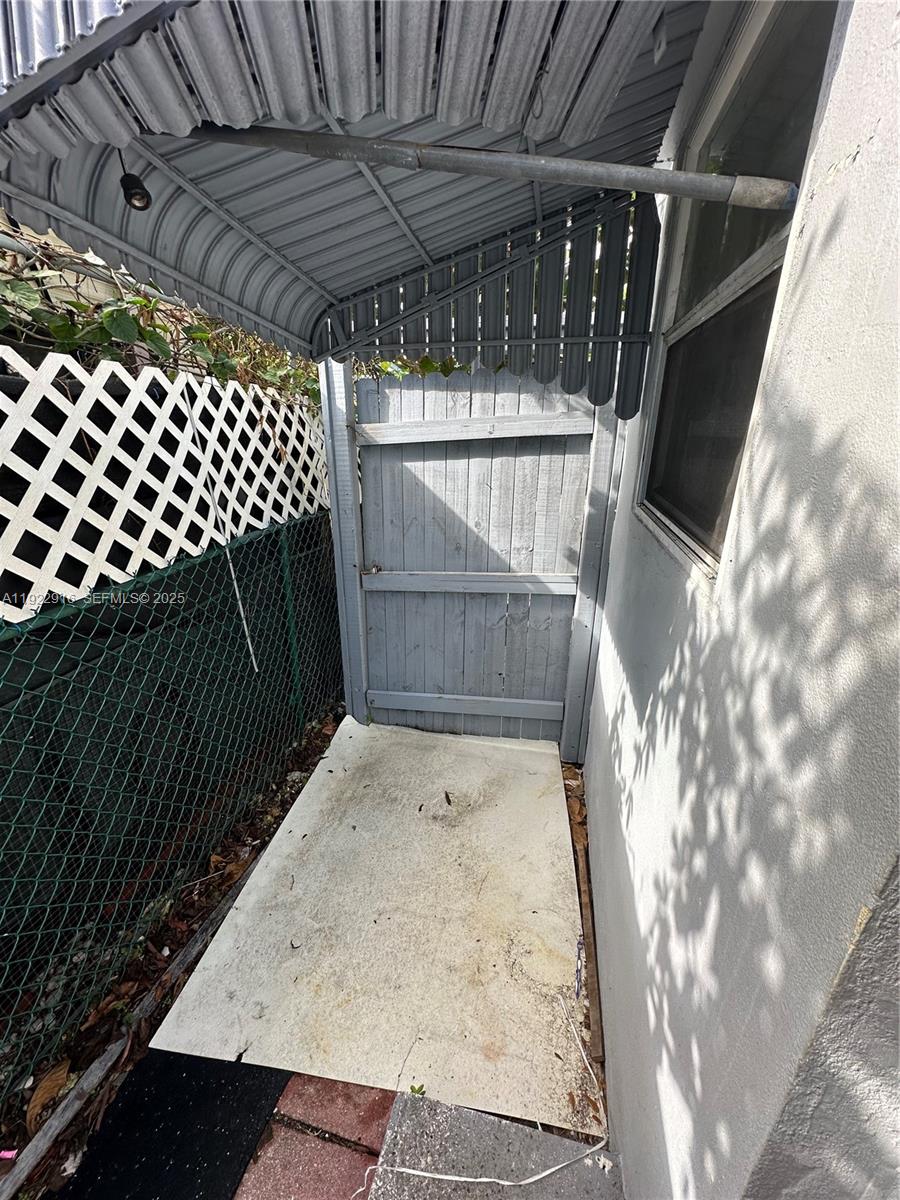 TRAILER CITY - Residential