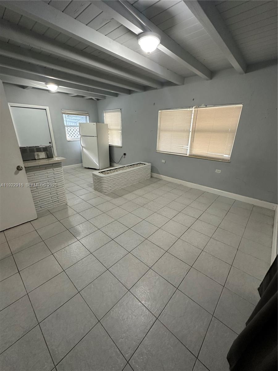 TRAILER CITY - Residential