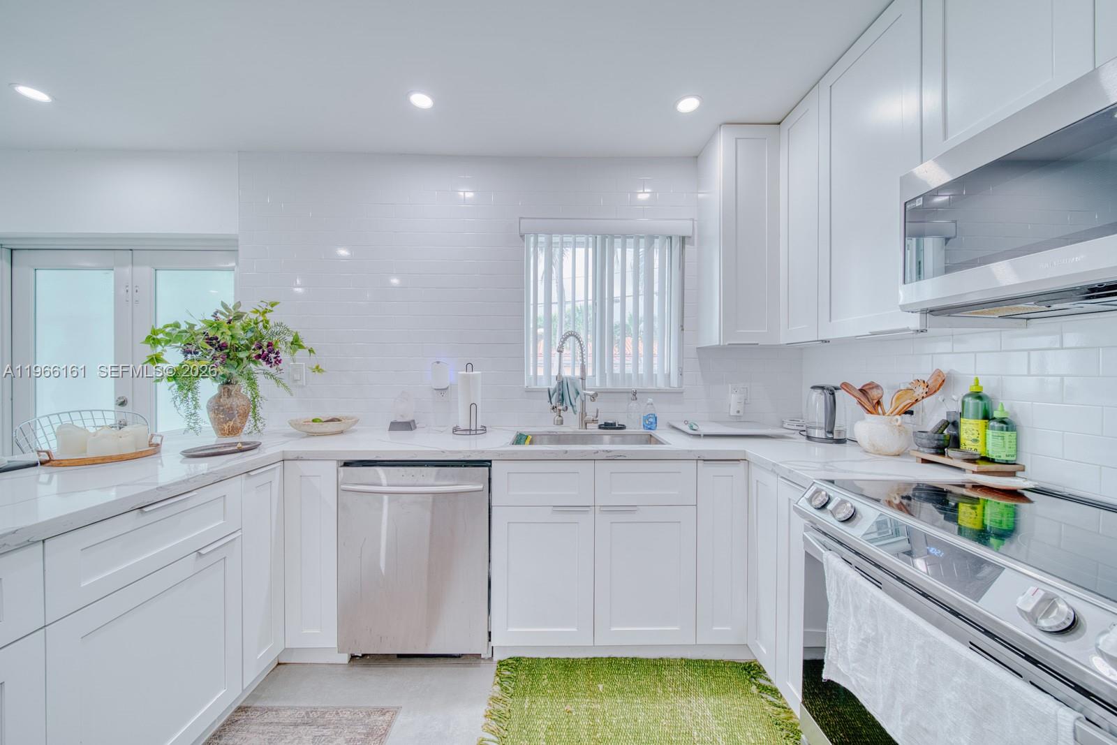 THE PINES - Residential Income