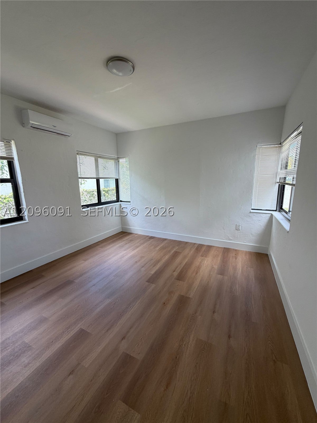 539 NE 82nd Ter 5