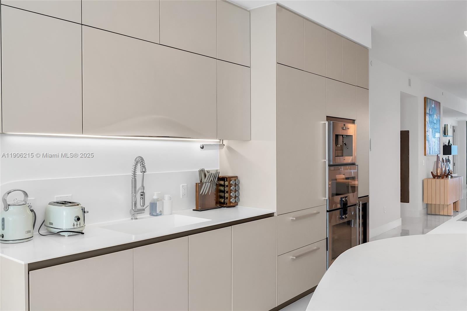 JADE SIGNATURE CONDO - Residential Lease