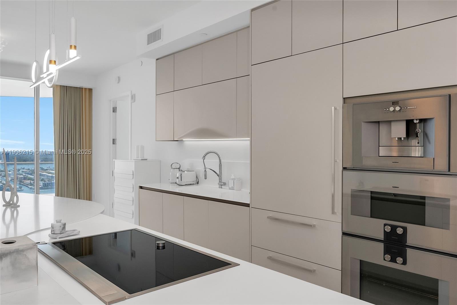 JADE SIGNATURE CONDO - Residential Lease